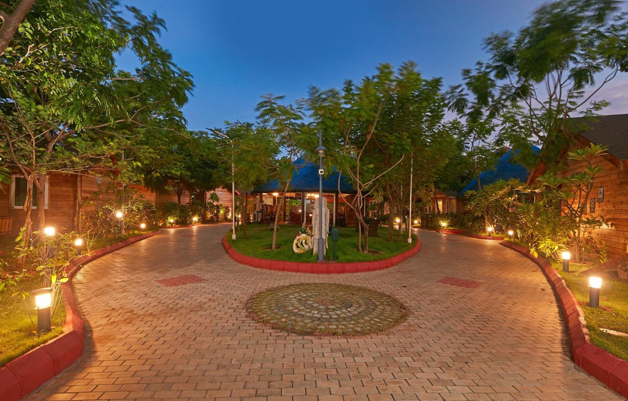 Bodhiwoods Resorts Махабалипурам Екстериор снимка